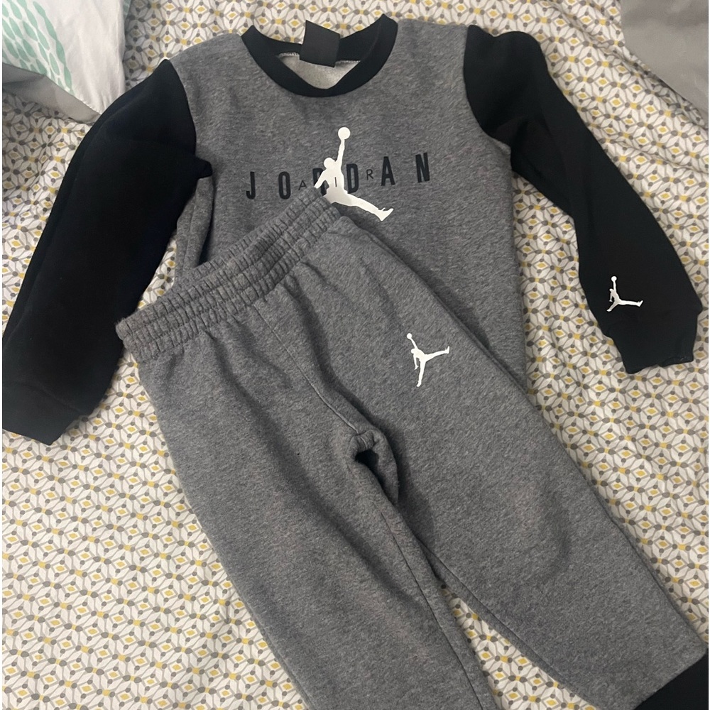 2 pc outfit good used condition